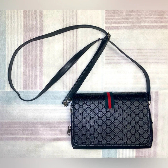 Just an old mini bag , used , clean - Picture 3 of 7